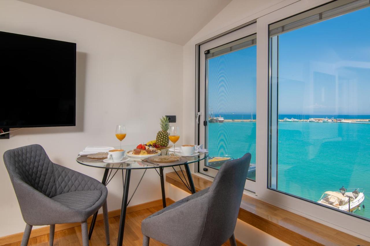 Minimal Loft With Sea View Over Zakynthos Harbor! Dış mekan fotoğraf